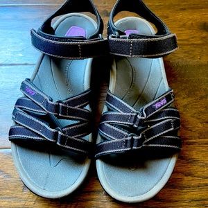 Black EUC TEVA Tirra Sports Sandals 7.5